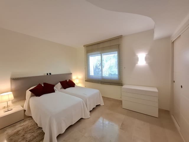 3 soverom Hus til salgs i La Cala de Mijas, Mijas med svømmebasseng garasje - € 530 000 (Ref: 9272997)