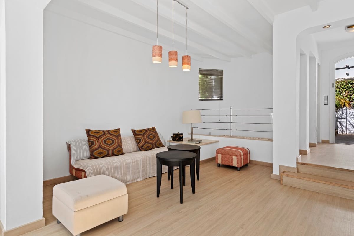 2 makuuhuone Omakotitalo myytävänä paikassa Mijas mukana uima-altaan - 450 000 € (Ref: 9279577)