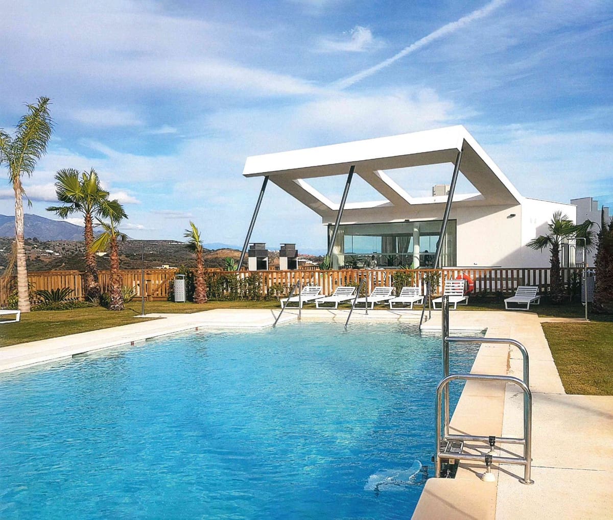 3 quarto Apartamento para venda em La Cala de Mijas com piscina garagem - 610 000 € (Ref: 9282695)