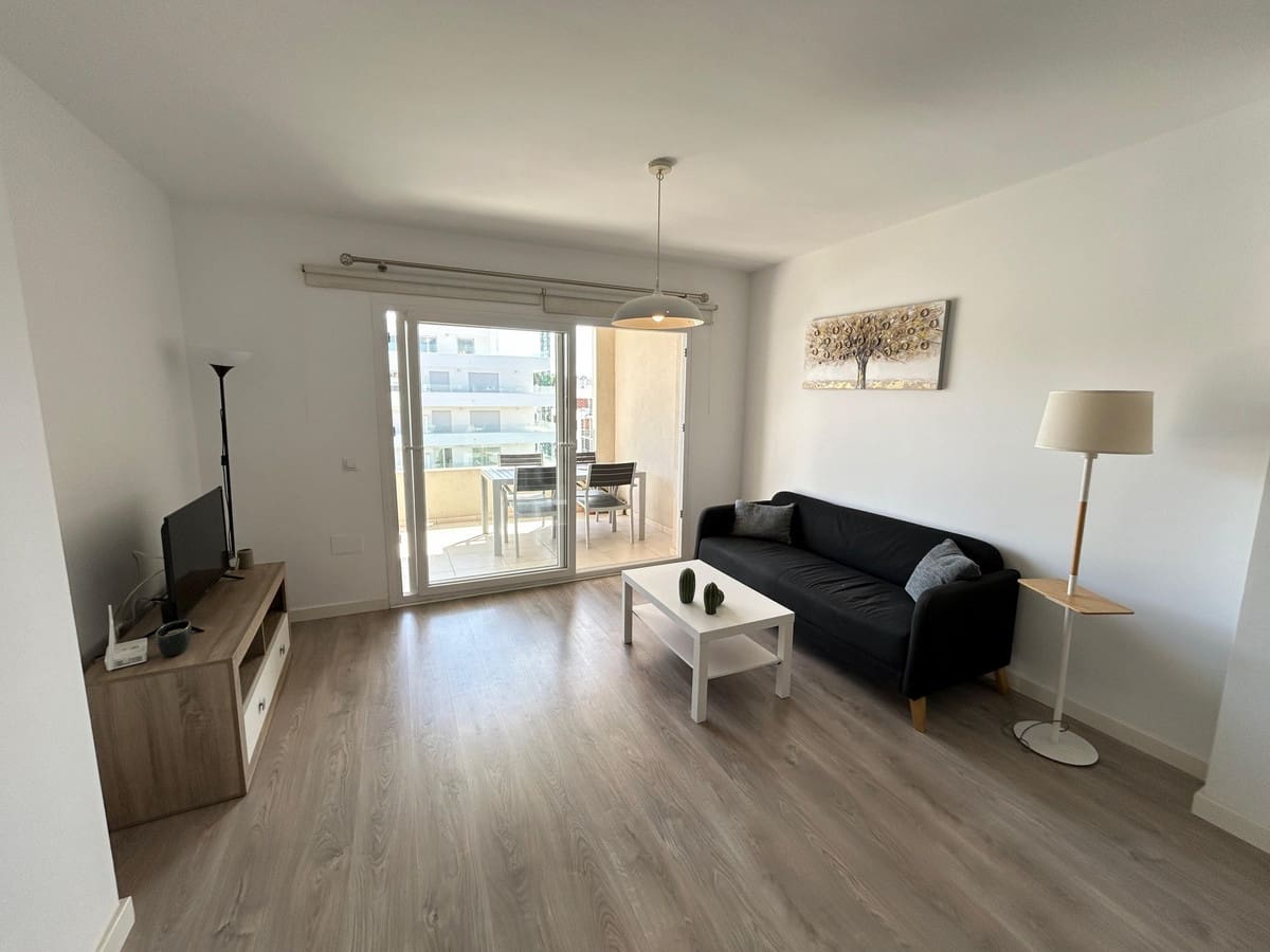 3 makuuhuone Huoneisto myytävänä paikassa Nueva Andalucia mukana uima-altaan 
autotalli - 450 000 € (Ref: 9287326)