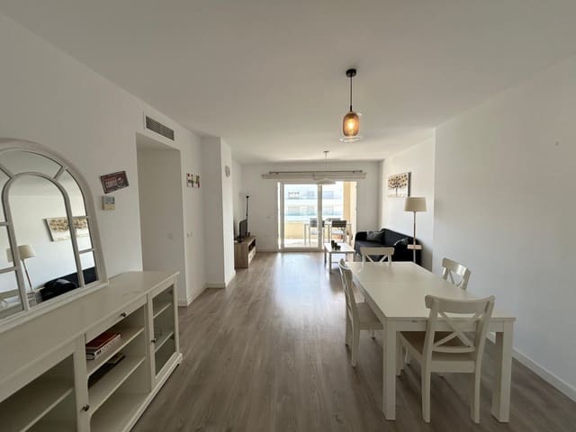 3 makuuhuone Huoneisto myytävänä paikassa Nueva Andalucia, Marbella mukana uima-altaan 
autotalli - 450 000 € (Ref: 9287326)