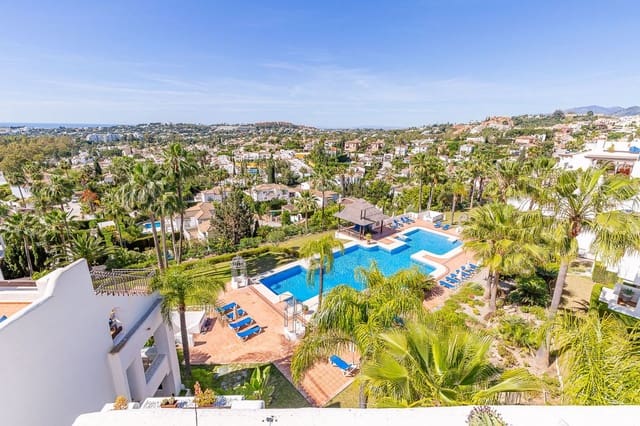 2 soverom Penthouse til salgs i Nueva Andalucia, Marbella med svømmebasseng garasje - € 995 000 (Ref: 9288248)