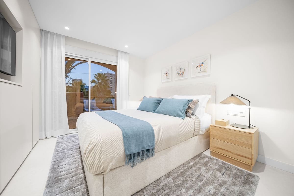 3 soveværelse Byhus til salg i Nueva Andalucia med swimmingpool garage - € 1.595.000 (Ref: 9298950)