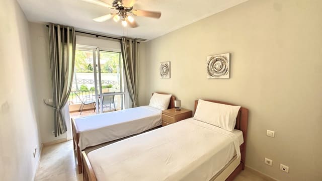 2 makuuhuone Huoneisto myytävänä paikassa La Duquesa / Puerto de la Duquesa, Manilva mukana uima-altaan 
autotalli - 249 000 € (Ref: 9301728)