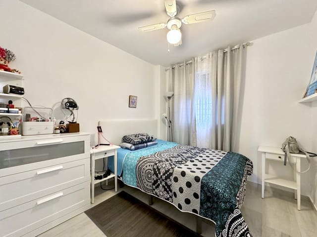 2 soverom Leilighet til salgs i Casares med svømmebasseng garasje - € 212 000 (Ref: 9301730)