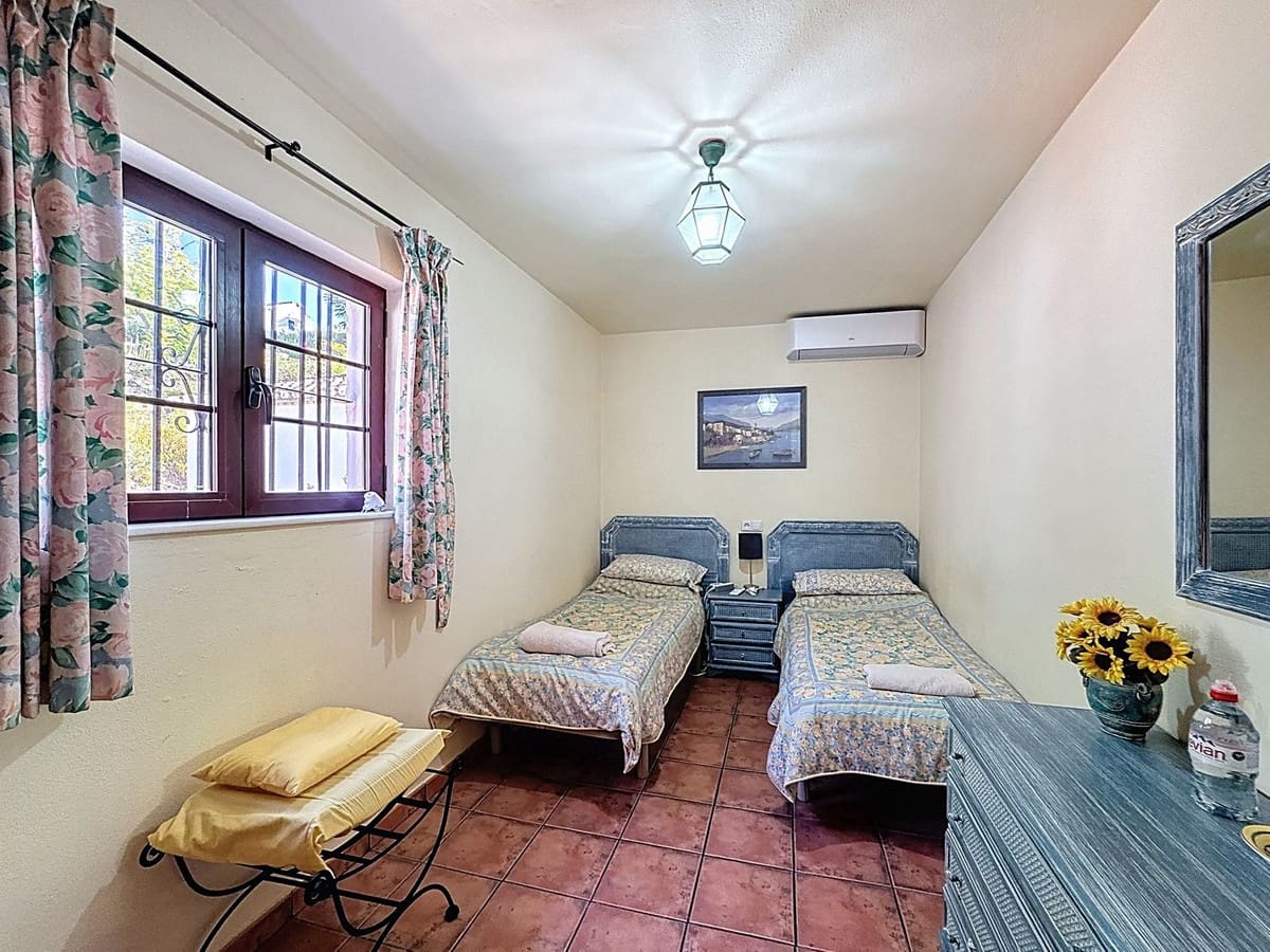 3 quarto Casa em Banda para venda em Mijas com piscina garagem - 475 000 € (Ref: 9309249)