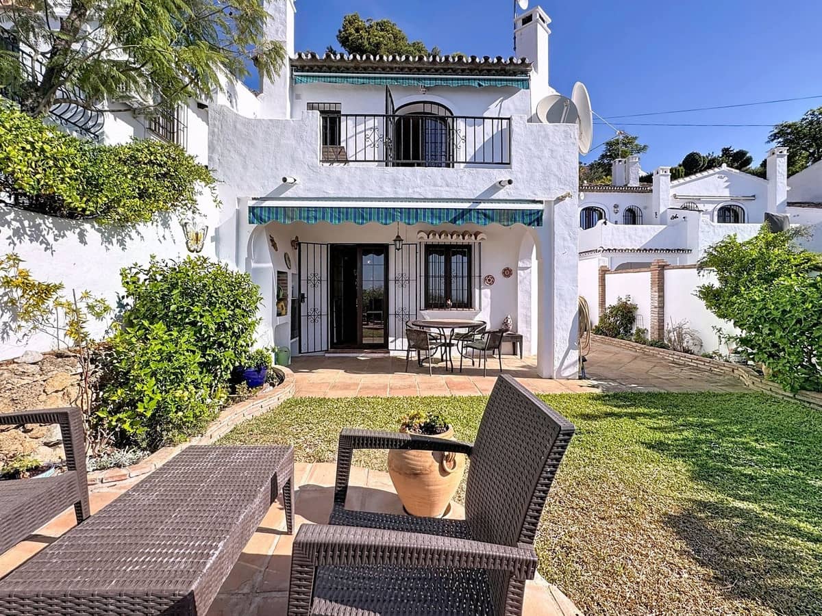 3 quarto Casa em Banda para venda em Mijas com piscina garagem - 475 000 € (Ref: 9309249)