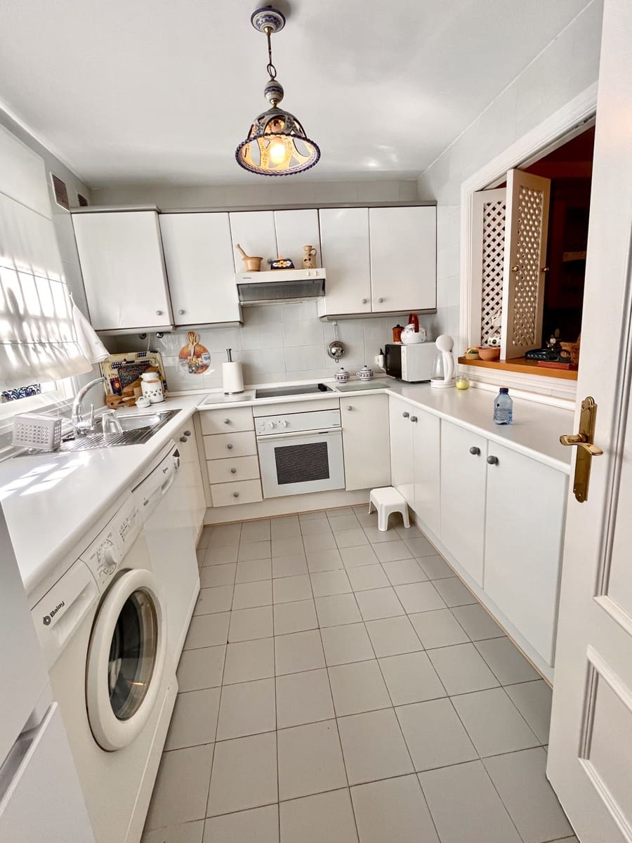 3 camera da letto Casa in vendita in Estepona con piscina - 490.000 € (Rif: 9309250)