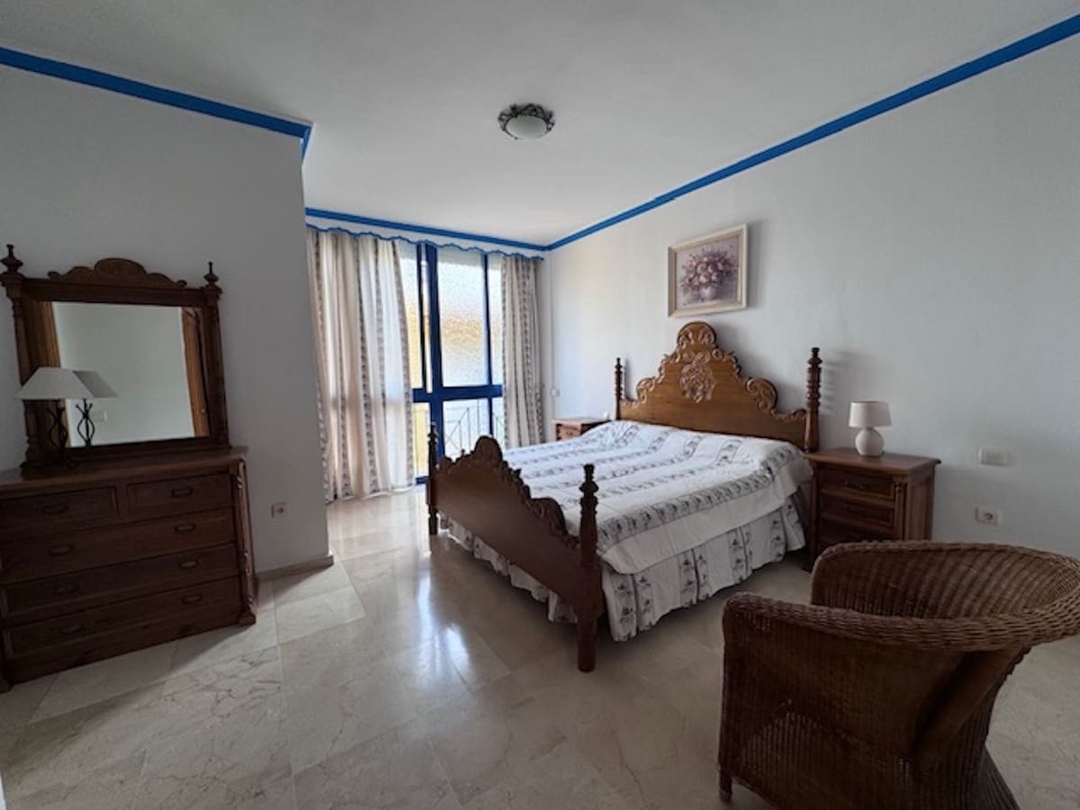 5 soveværelse Byhus til salg i San Pedro de Alcantara med swimmingpool - € 660.000 (Ref: 9309326)