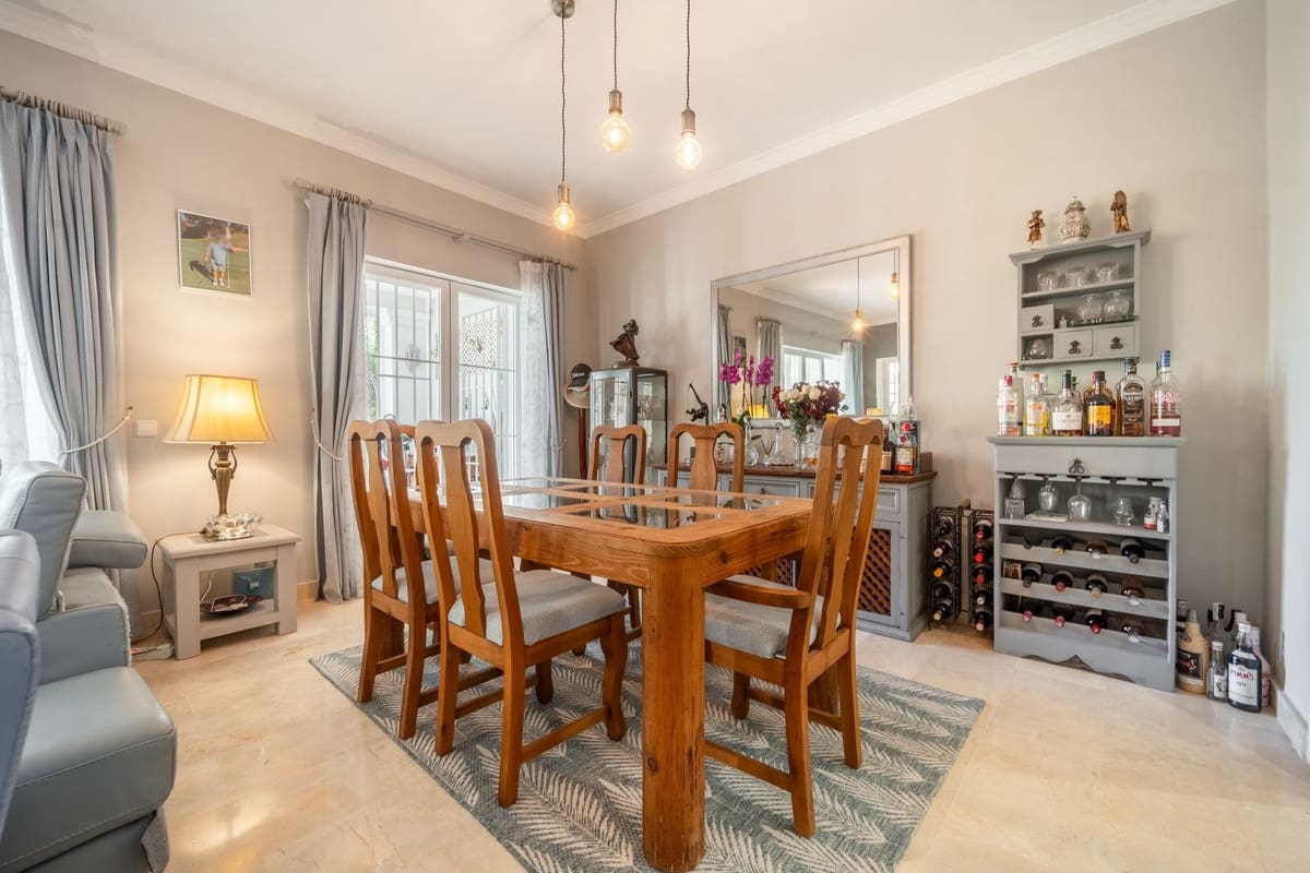 3 slaapkamer Huis te koop in Elviria met zwembad garage - € 675.000 (Ref: 9311157)