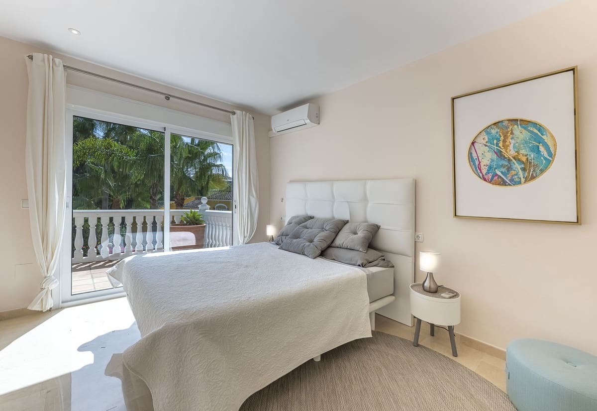 4 camera da letto Villa in vendita in Calahonda con piscina garage - 1.100.000 € (Rif: 9311424)