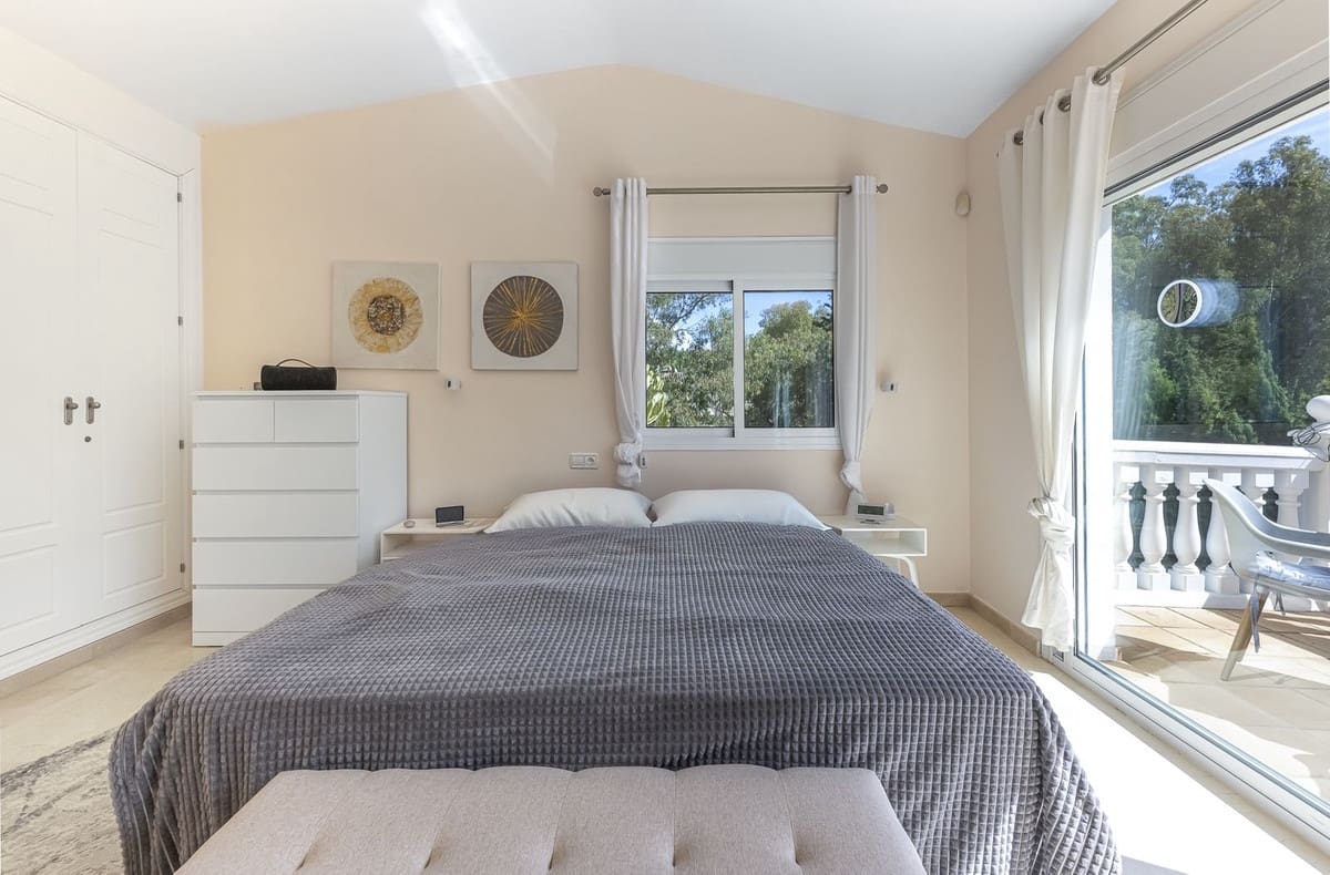 4 camera da letto Villa in vendita in Calahonda con piscina garage - 1.100.000 € (Rif: 9311424)