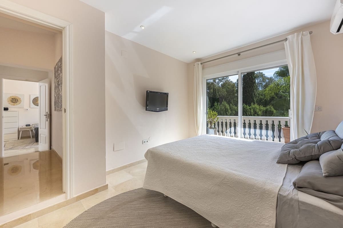 4 camera da letto Villa in vendita in Calahonda con piscina garage - 1.100.000 € (Rif: 9311424)