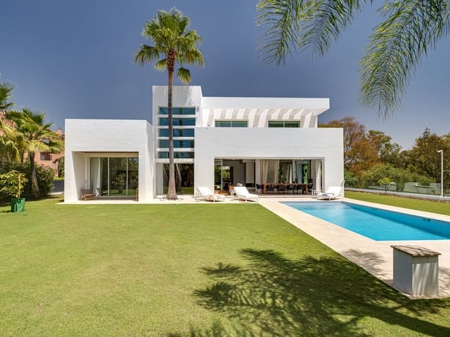4 sypialnia Willa na sprzedaż w Guadalmina Baja, Marbella z basenem garażem - 2 650 000 € (Ref: 9311427)