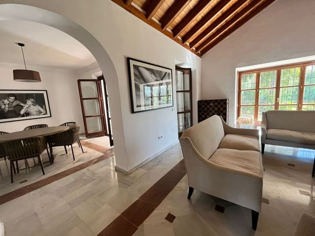 5 soverom Villa til salgs i Guadalmina, Marbella med svømmebasseng garasje - € 1 575 000 (Ref: 9311430)