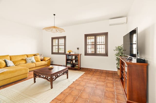 5 quarto Moradia para venda em La Duquesa / Puerto de la Duquesa, Manilva com piscina garagem - 2 140 000 € (Ref: 9314558)