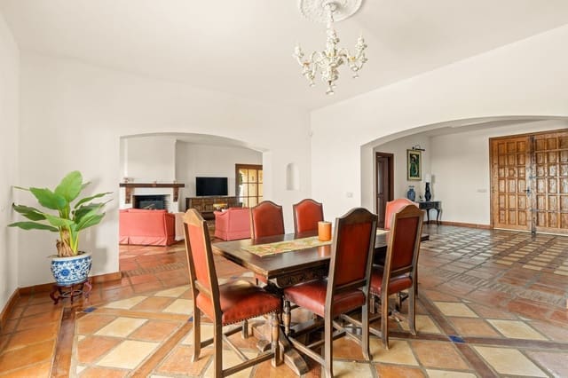 5 quarto Moradia para venda em La Duquesa / Puerto de la Duquesa, Manilva com piscina garagem - 2 140 000 € (Ref: 9314558)