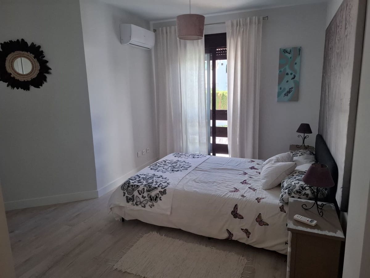 3 makuuhuone Huoneisto myytävänä paikassa Nueva Andalucia mukana uima-altaan 
autotalli - 695 000 € (Ref: 9325589)