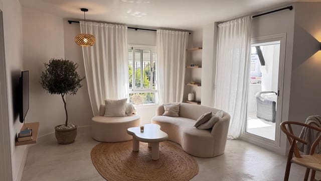 3 makuuhuone Huoneisto myytävänä paikassa Nueva Andalucia, Marbella mukana uima-altaan - 649 000 € (Ref: 9325590)