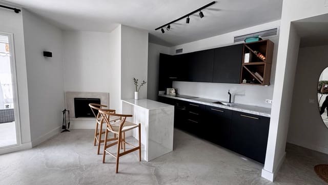 3 makuuhuone Huoneisto myytävänä paikassa Nueva Andalucia, Marbella mukana uima-altaan - 649 000 € (Ref: 9325590)