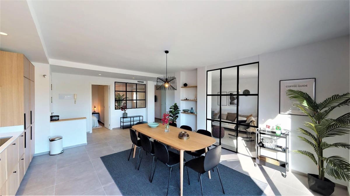 3 soverom Leilighet til salgs i Nueva Andalucia med svømmebasseng garasje - € 649 000 (Ref: 9325591)