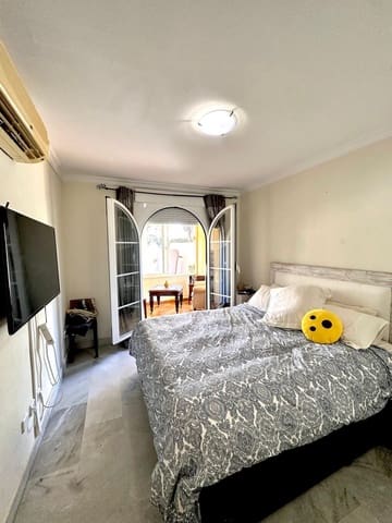 3 makuuhuone Huoneisto myytävänä paikassa Nueva Andalucia, Marbella mukana uima-altaan - 590 000 € (Ref: 9325592)