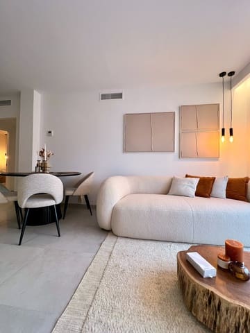 3 bedroom Penthouse for sale in Nueva Andalucia, Marbella with pool - € 750,000 (Ref: 9327017)