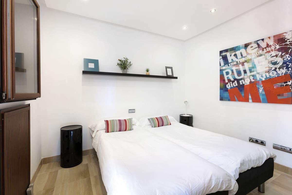 3 quarto Penthouse para venda em Estepona com piscina garagem - 1 100 000 € (Ref: 9340408)