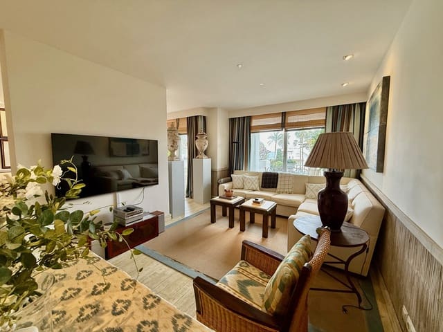 3 quarto Penthouse para venda em Estepona com piscina - 1 600 000 € (Ref: 9340409)