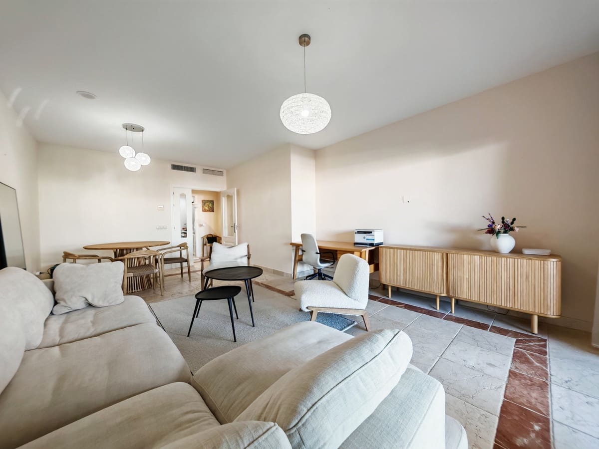 2 chambre Appartement à vendre à Estepona avec piscine garage - 435 000 € (Ref: 9341407)