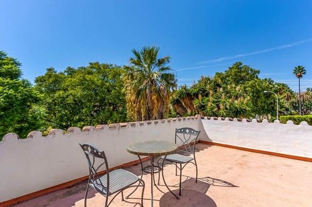 5 slaapkamer Villa te koop in Nueva Andalucia, Marbella met zwembad garage - € 1.250.000 (Ref: 9343732)