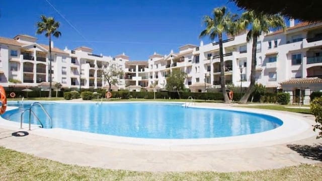 2 soveværelse Lejlighed til salg i San Pedro de Alcantara, Marbella med swimmingpool garage - € 449.000 (Ref: 9345636)