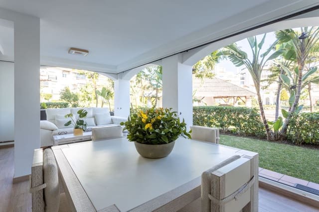 5 soverom Leilighet til salgs i San Pedro de Alcantara, Marbella med garasje - € 1 950 000 (Ref: 9345637)