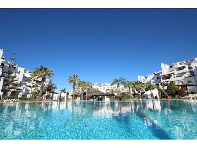 4 makuuhuone Huoneisto myytävänä paikassa San Pedro de Alcantara, Marbella mukana uima-altaan 
autotalli - 15 000 000 € (Ref: 9345638)