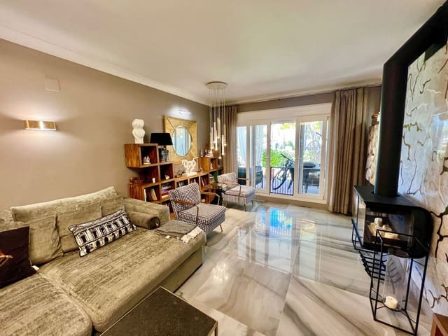 4 makuuhuone Huoneisto myytävänä paikassa San Pedro de Alcantara, Marbella mukana uima-altaan 
autotalli - 15 000 000 € (Ref: 9345638)