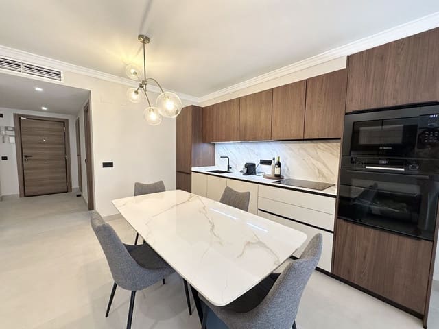 3 soveværelse Lejlighed til salg i San Pedro de Alcantara, Marbella med swimmingpool garage - € 750.000 (Ref: 9345640)