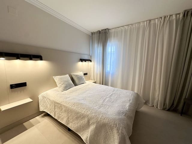 3 soveværelse Lejlighed til salg i San Pedro de Alcantara, Marbella med swimmingpool garage - € 750.000 (Ref: 9345640)