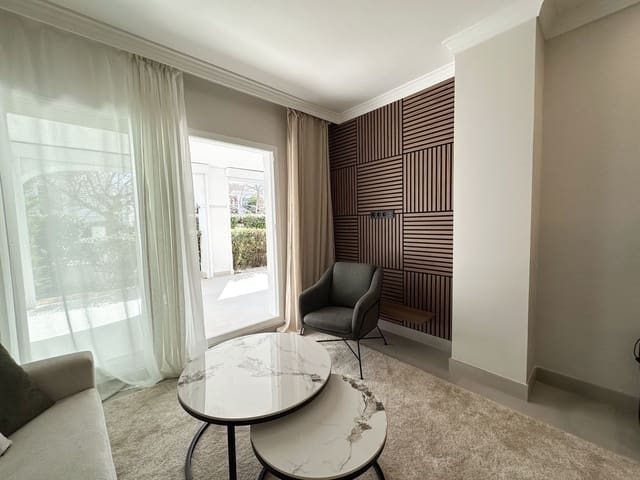 3 soveværelse Lejlighed til salg i San Pedro de Alcantara, Marbella med swimmingpool garage - € 750.000 (Ref: 9345640)