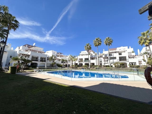 3 soveværelse Lejlighed til salg i San Pedro de Alcantara, Marbella med swimmingpool garage - € 750.000 (Ref: 9345640)