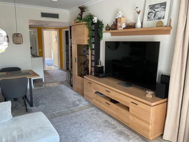 2 soveværelse Lejlighed til salg i Alhaurín el Grande med swimmingpool garage - € 299.000 (Ref: 9346644)