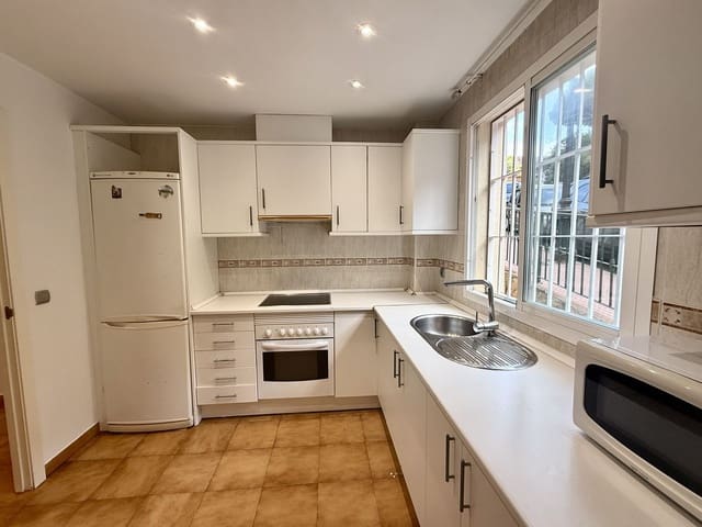 3 quarto Apartamento para venda em Calahonda, Mijas com piscina garagem - 256 000 € (Ref: 9348074)