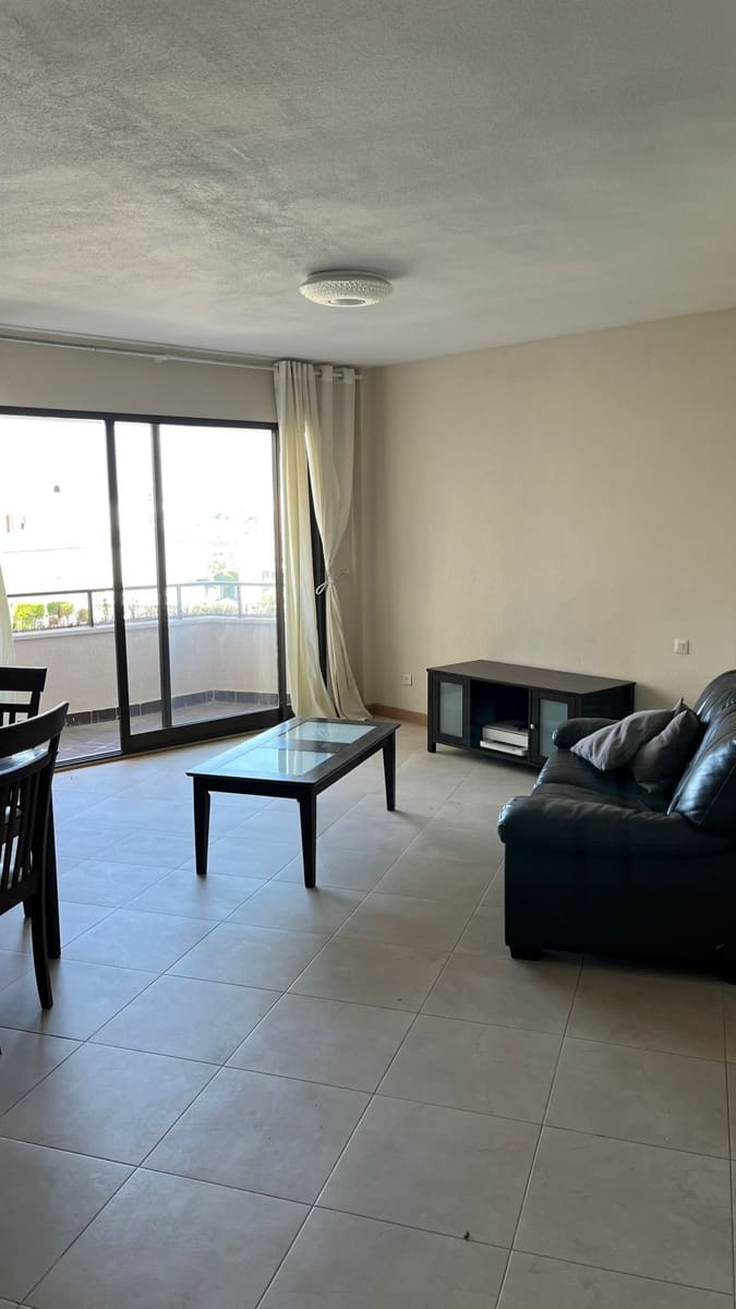2 quarto Apartamento para venda em Estepona com piscina - 289 000 € (Ref: 9348645)