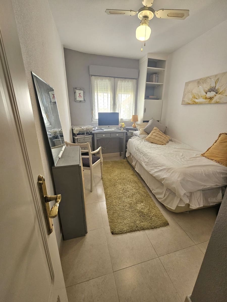 2 soveværelse Lejlighed til salg i Calahonda med swimmingpool garage - € 287.500 (Ref: 9348646)