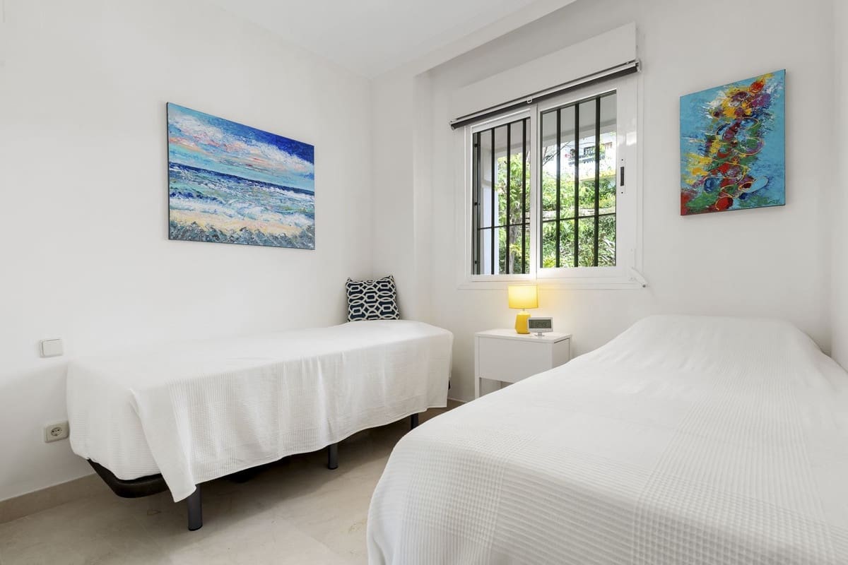 2 chambre Appartement à vendre à La Cala de Mijas avec piscine garage - 285 000 € (Ref: 9348647)