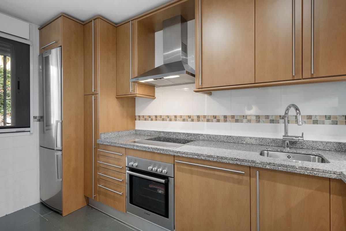 2 chambre Appartement à vendre à La Cala de Mijas avec piscine garage - 285 000 € (Ref: 9348647)