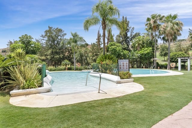 2 chambre Appartement à vendre à La Cala de Mijas, Mijas avec piscine garage - 285 000 € (Ref: 9348647)