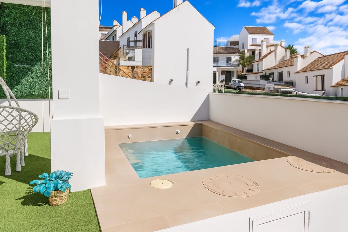 2 slaapkamer Huis te koop in Casares met zwembad - € 397.000 (Ref: 9348847)