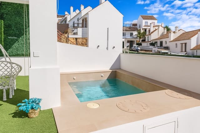 2 soveværelse Byhus til salg i Casares med swimmingpool - € 397.000 (Ref: 9348847)