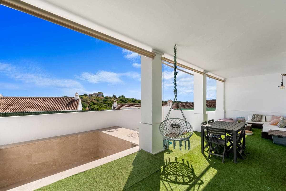 2 slaapkamer Huis te koop in Casares met zwembad - € 397.000 (Ref: 9348847)