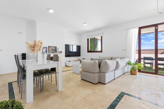 2 soveværelse Byhus til salg i Casares med swimmingpool - € 397.000 (Ref: 9348847)